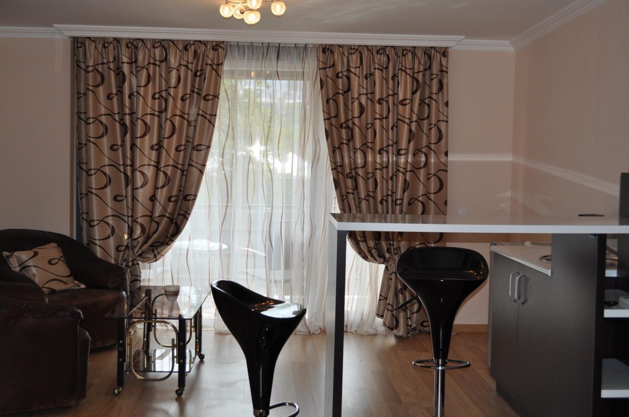Hotel Your Comfort Τυφλίδα Εξωτερικό φωτογραφία