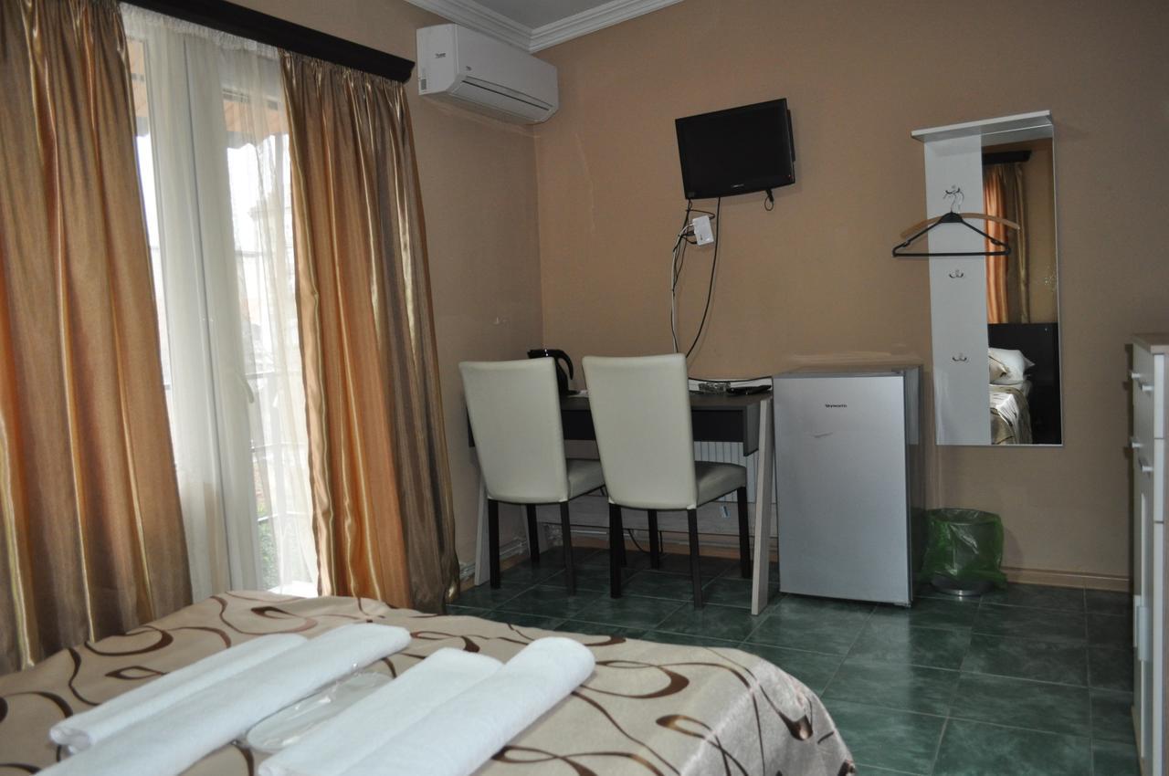 Hotel Your Comfort Τυφλίδα Εξωτερικό φωτογραφία